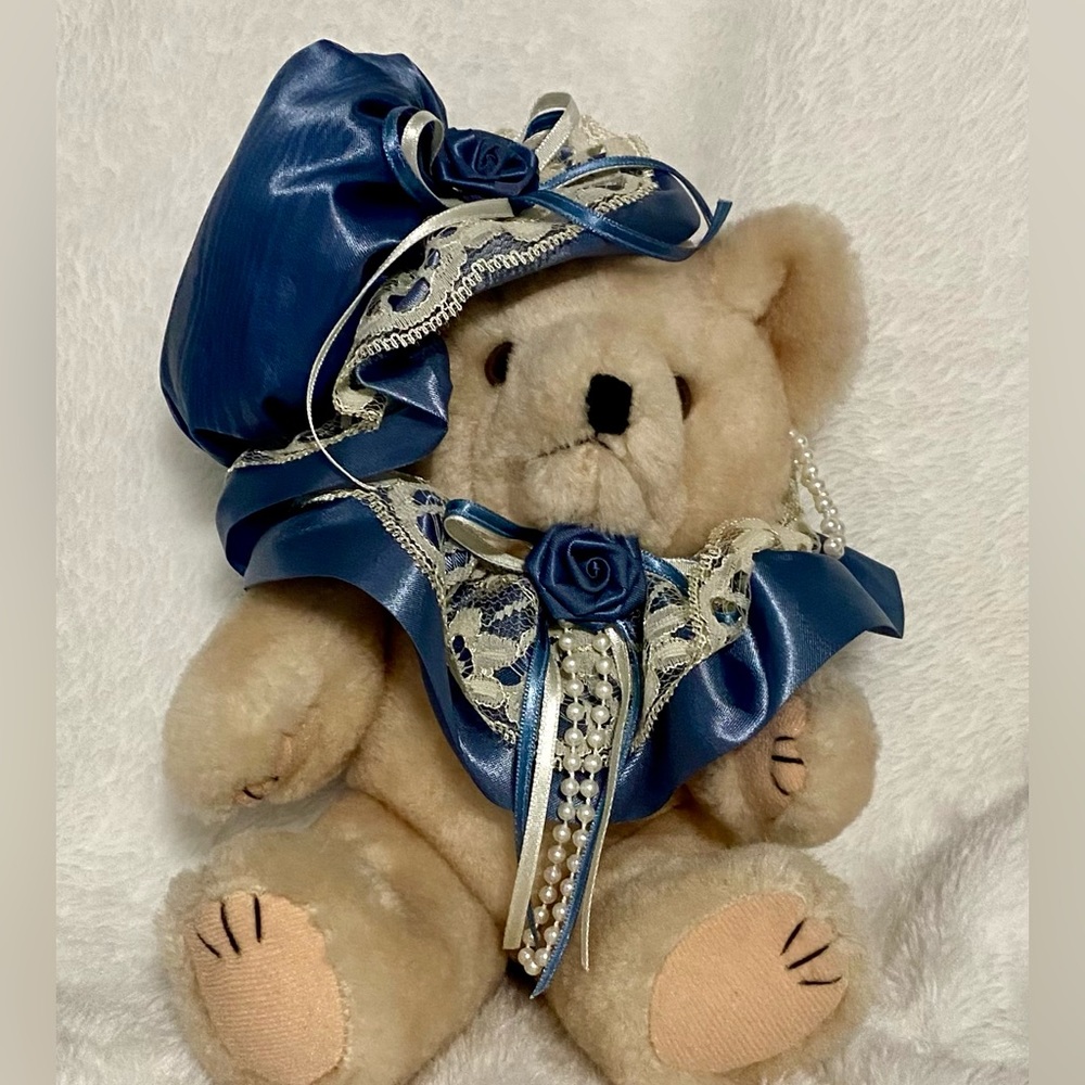 Creations Teddy Bear by T.L. Toys